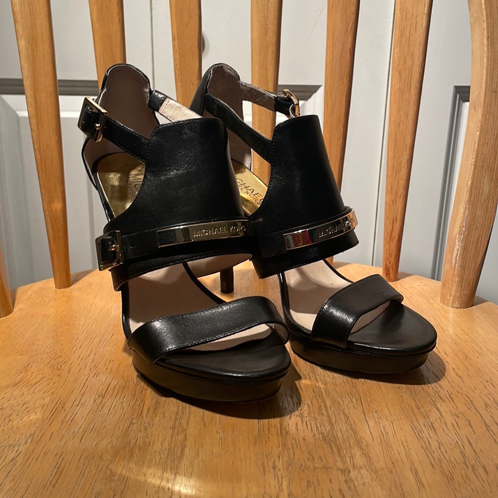 Michael Kors black and gold platform hills 8M